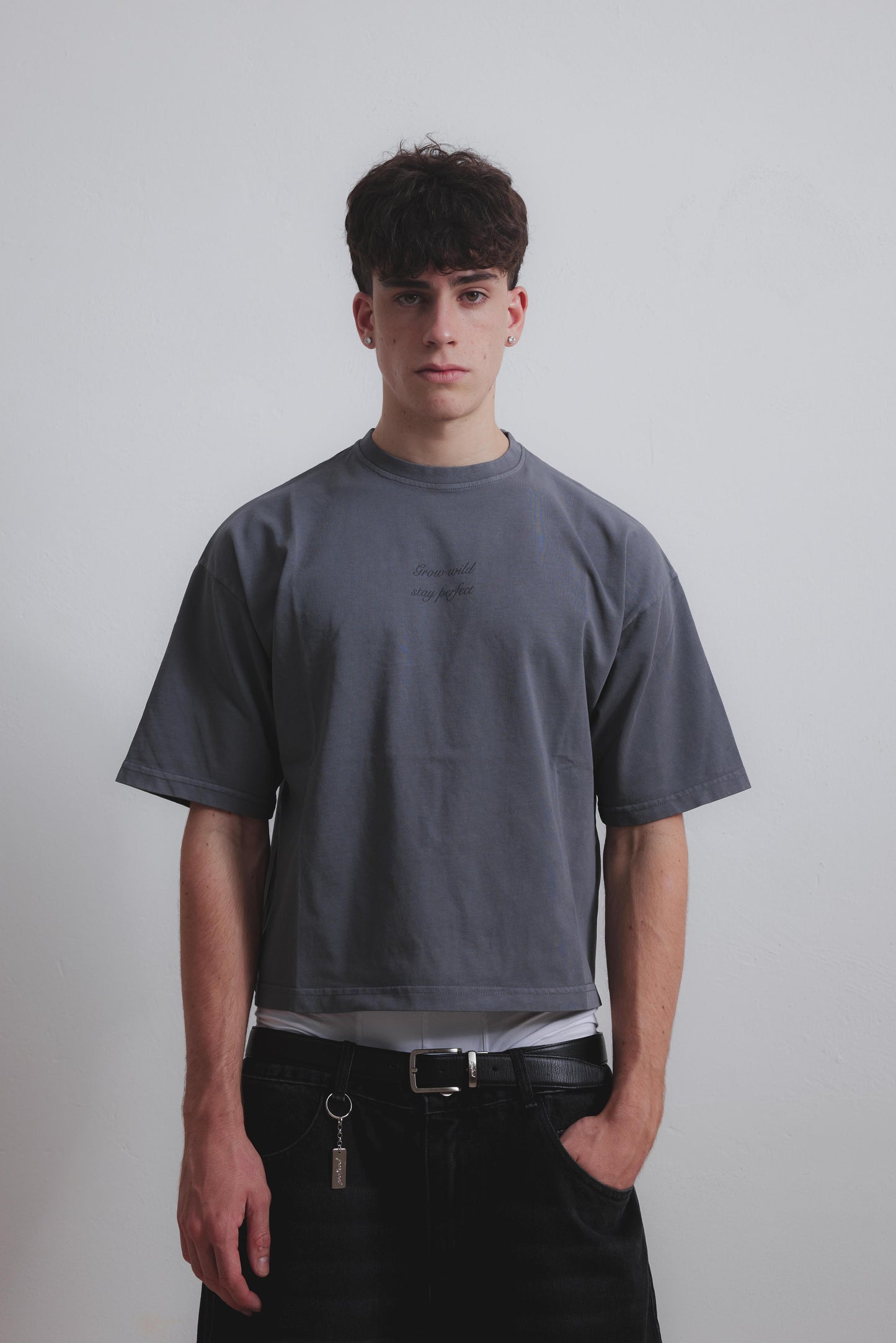 SMOKE GREY FLOWER TEE