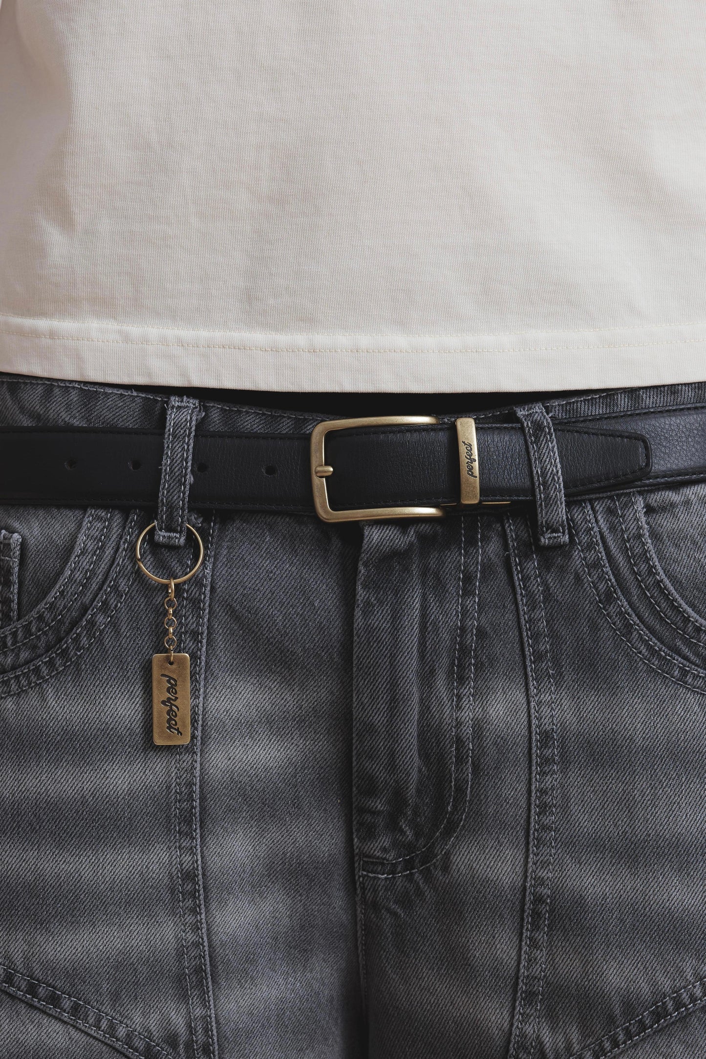 MATT BRASS PERFECT KEYCHAIN