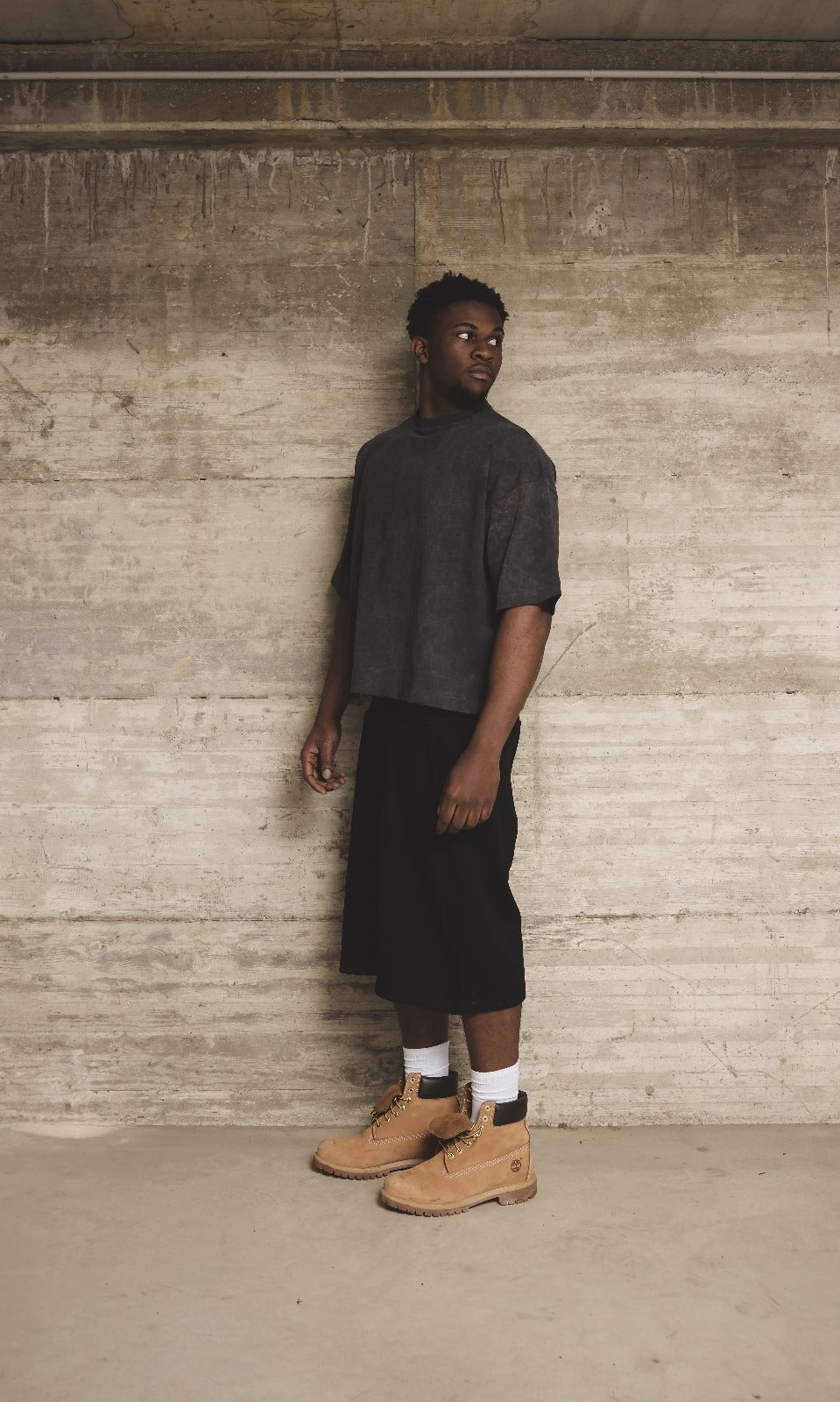 DIRTY GREY EVERYDAY TEE