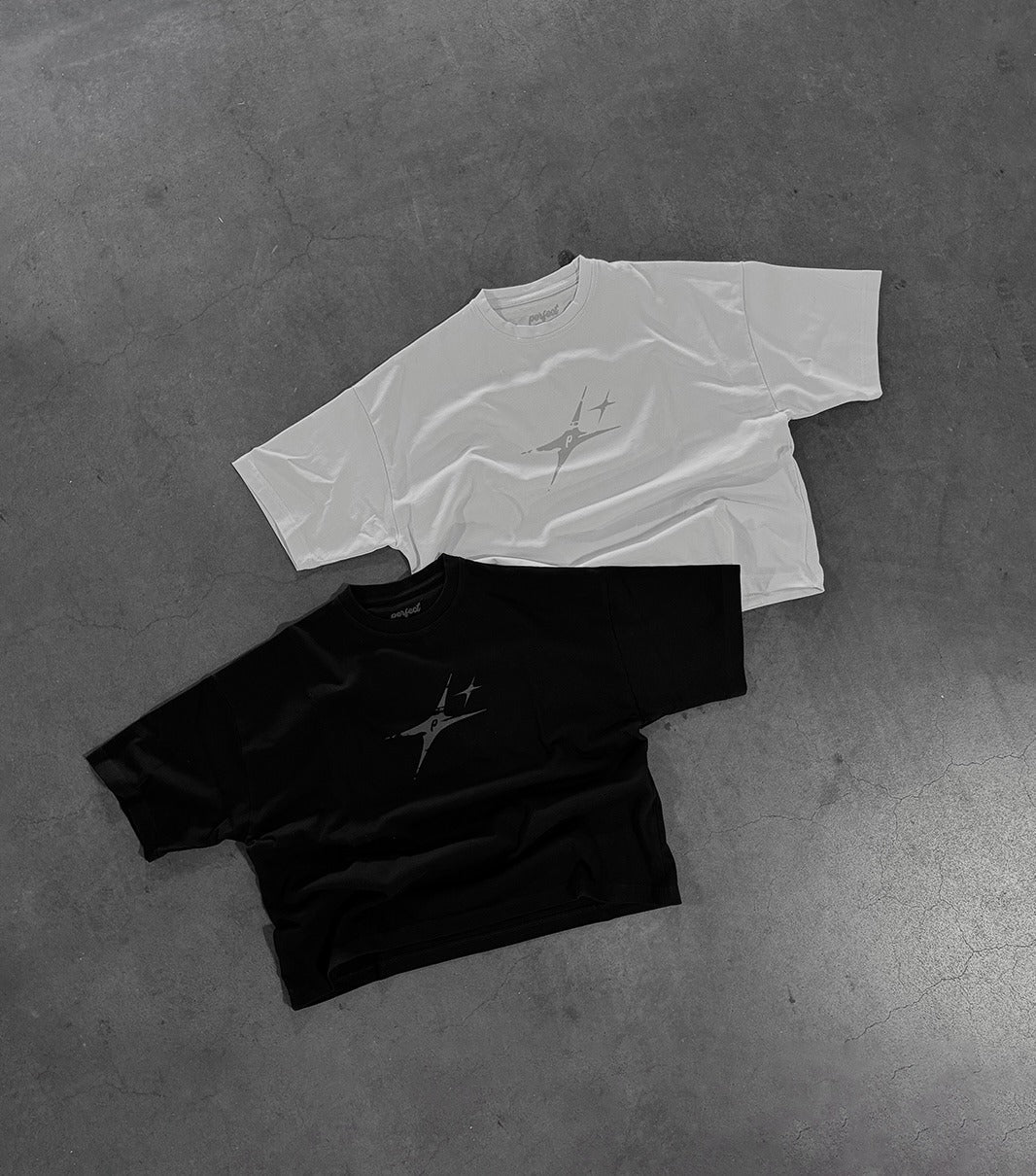 WHITE "P" STAR TEE
